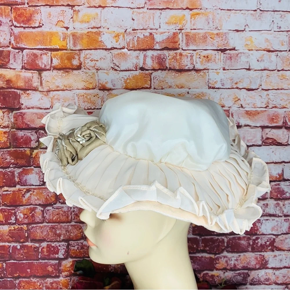 Vintage Handmade Pink and Cream Cottage Core Bonnet